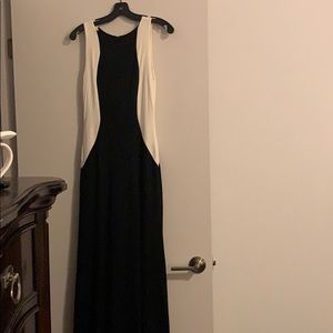 Long Black/White dress